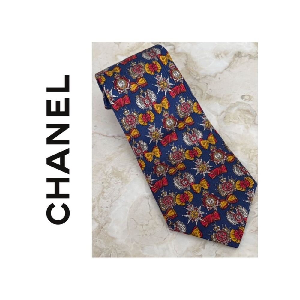 CHANEL CC Logo & Medal Pattern 100% Silk Tie Multi-Colour Authentic Luxury
